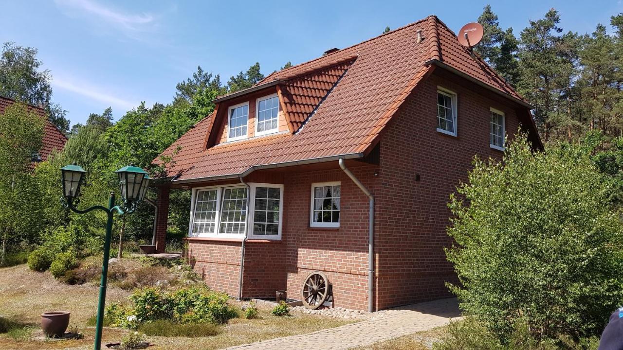 Ferienhaus Am Waldrand Stedden Villa ภายนอก รูปภาพ
